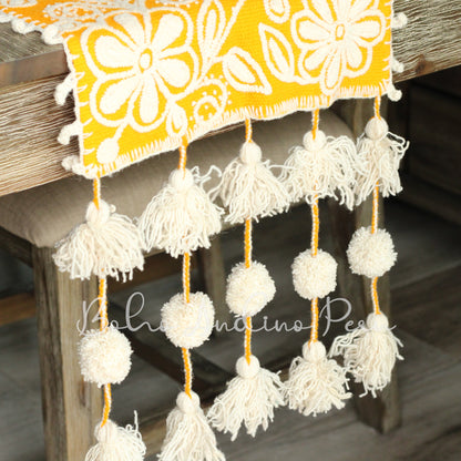 TABLE RUNNERS Sheep Wool